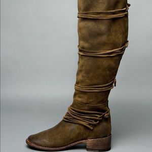 *New* Redmond Bed Stu Boot